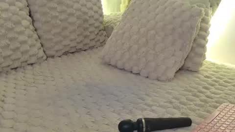 MONIQUE online show from August 11, 12:51 pm
