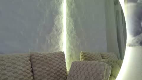 MONIQUE online show from August 14, 7:01 am