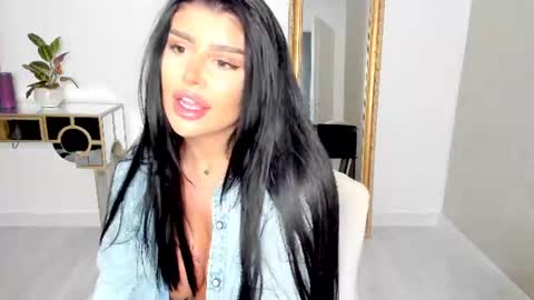Alessia online show from August 2, 5:42 pm