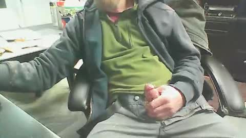 monkeypants0 online show from April 14, 7:10 pm