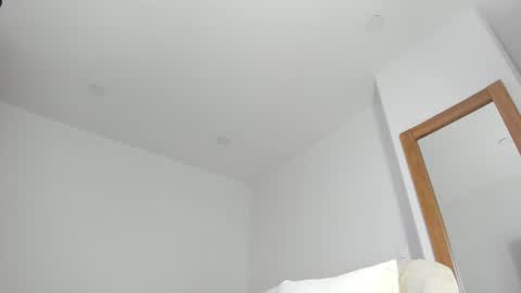 monkeys_pug online show from July 25, 5:22 am