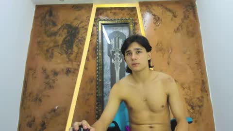 monky_0002 online show from July 9, 6:18 am