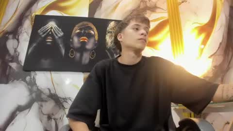 mono_blonde online show from August 8, 5:35 pm