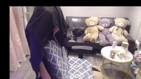 ELYSE YOUR GIRL online show from July 6, 4:54 pm