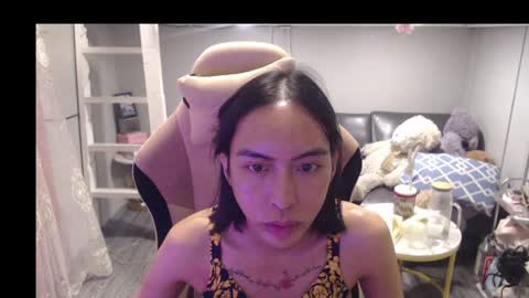 ELYSE YOUR GIRL online show from August 12, 1:13 pm