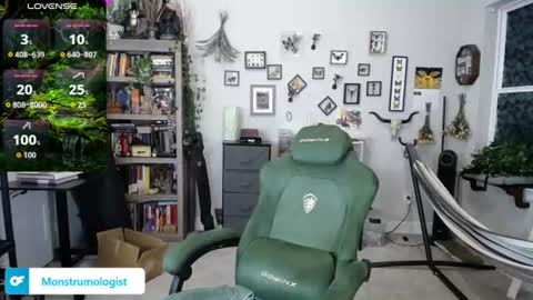 Lydia Mooney online show from July 24, 2:03 am