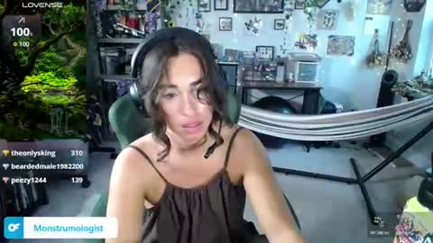 Lydia Mooney online show from July 29, 10:50 pm