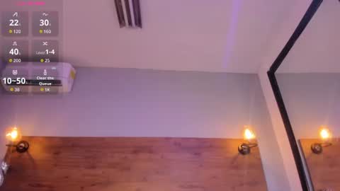 monwuw online show from July 23, 11:18 pm