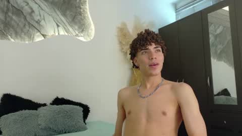   online show from August 31, 4:19 pm