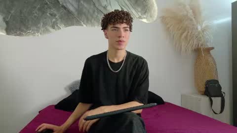   online show from September 4, 11:58 am