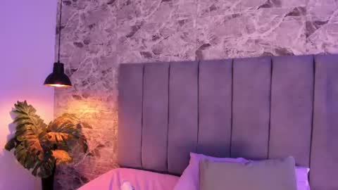Kitty online show from August 14, 1:31 am