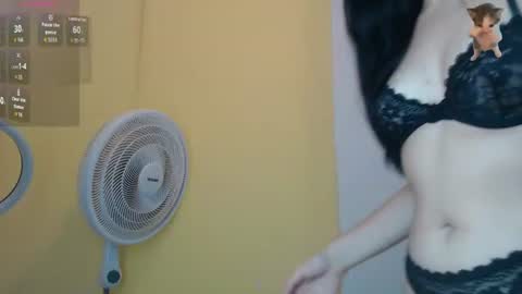 moon_ashley_ online show from August 10, 2:46 am