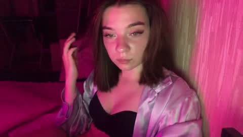 moon_hypnose online show from July 25, 11:31 pm