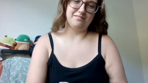 moonbeamsmischief online show from August 6, 7:24 pm