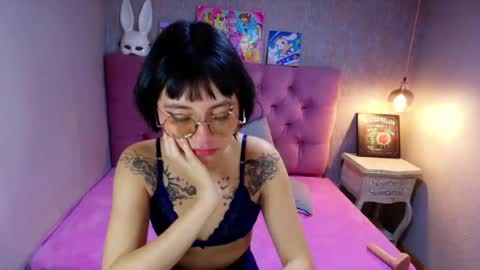 Charlotte online show from August 10, 9:27 pm