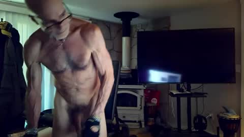 moondanceraa online show from July 16, 3:18 am
