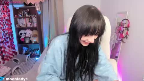 MOON  online show from July 27, 1:22 am