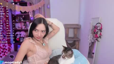 MOON  online show from July 27, 10:48 pm