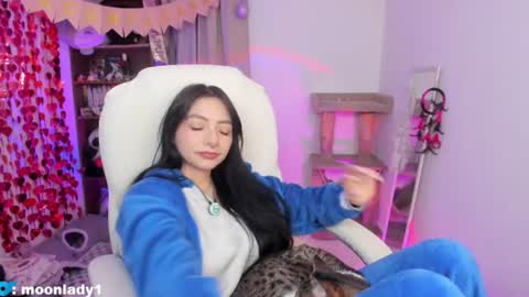 MOON  online show from August 16, 5:00 am