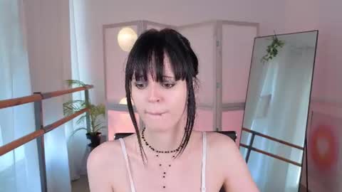 Michelle online show from August 1, 4:02 pm