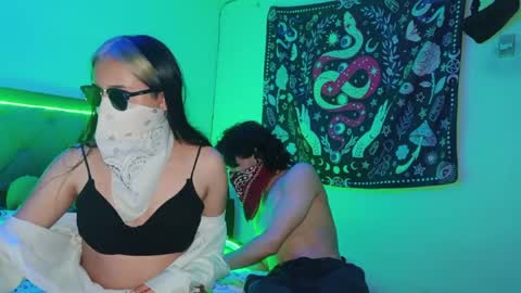 moonvelvetduo online show from August 11, 10:23 pm