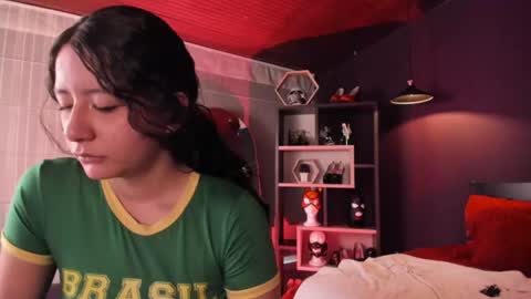 Michelle online show from August 3, 5:09 pm