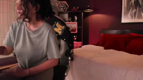 Michelle online show from August 9, 1:45 pm