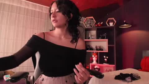 Michelle online show from August 14, 5:49 pm