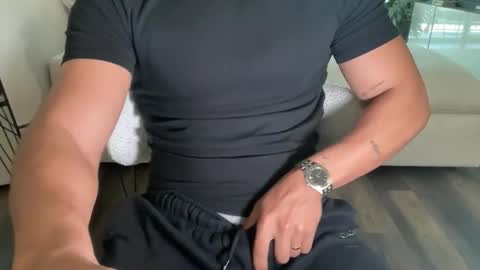 mora594574 online show from March 21, 9:40 pm