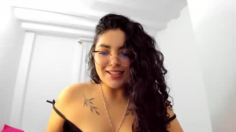 moralesmartinezlaura11 online show from July 21, 2:04 am