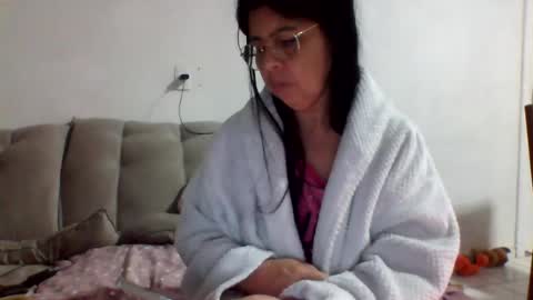 mary online show from August 10, 4:03 am