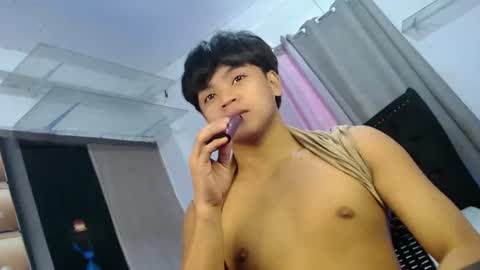 hardmorenoxx online show from August 6, 11:37 pm