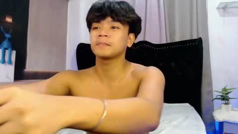 hardmorenoxx online show from August 10, 8:43 pm