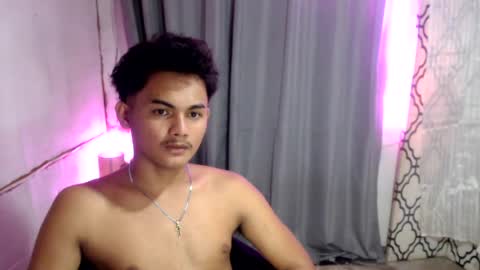 PinoyxPinay- Asian Show online show from August 11, 6:21 pm