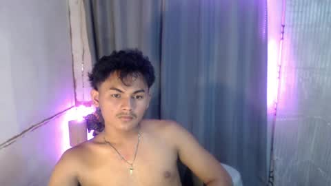 PinoyxPinay- Asian Show online show from August 13, 4:43 pm