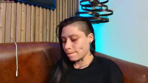 morganevans_t online show from August 3, 10:39 pm