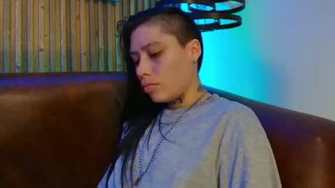 morganevans_t online show from August 4, 3:31 pm