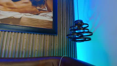 morganevans_t online show from August 5, 3:43 pm