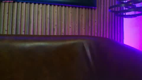 morganevans_t online show from August 14, 3:59 pm