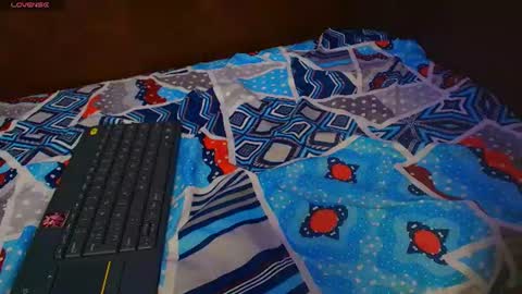 morganevans_t online show from August 18, 1:28 pm