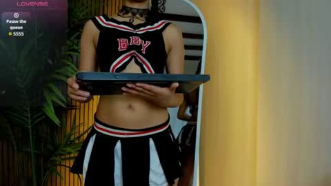morrigan_dark online show from August 14, 12:31 pm