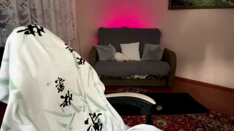 Montreal online show from August 15, 12:31 pm
