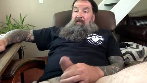 mountainman69696 online show from June 20, 3:34 pm