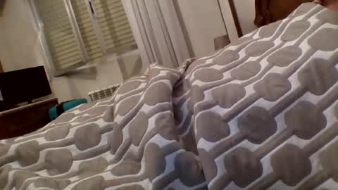 moyofernandez online show from August 9, 4:46 am