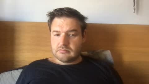 mr834565 online show from May 31, 10:17 am