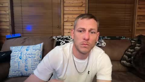 mr_anonymous025 online show from April 26, 9:16 am