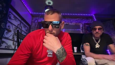 mr_anonymous025 online show from May 2, 6:07 am