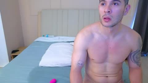 mr_danni_ online show from July 31, 9:09 pm