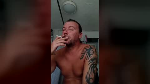 mr_i_ online show from July 12, 9:04 am