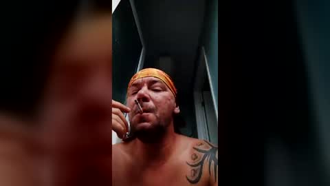 mr_i_ online show from July 15, 9:32 am